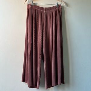 Uniqlo Pleated Pants